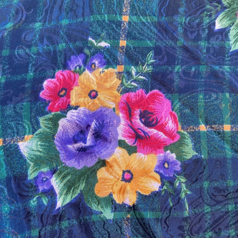 Floral Plaid Women's Bathroom Towel Robe - Picture 8 of 8